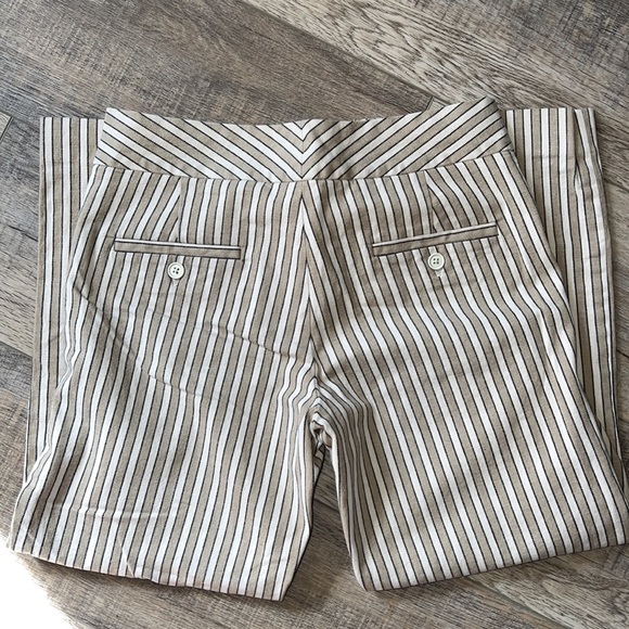 GAP Pants & Jumpsuits Gap Stretch Capri Pants Size 4 Poshmark